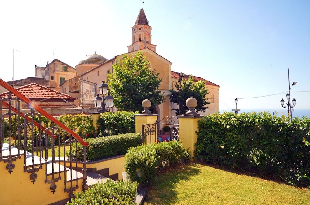 undefined Villa Maria 5