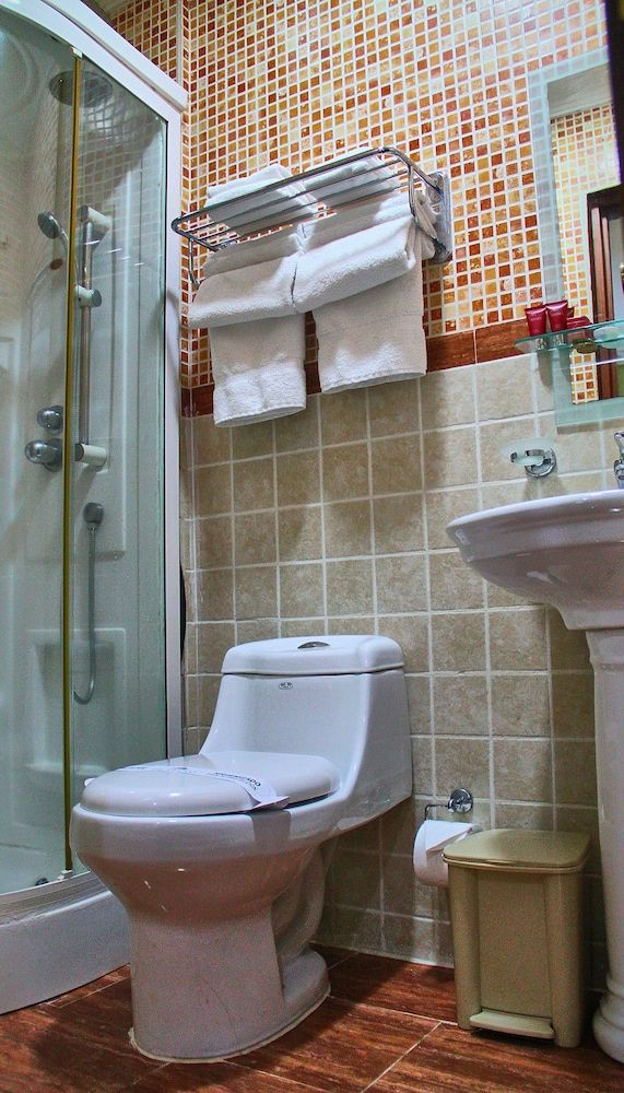 Platino Hotel & Casino Executive Deluxe Room 11