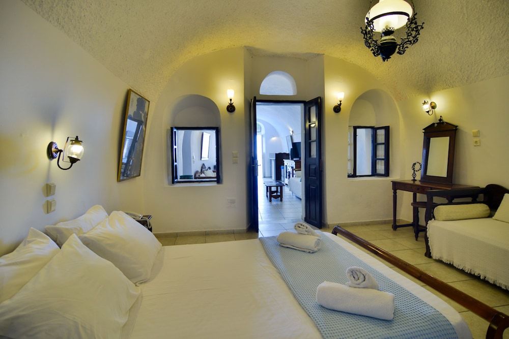 undefined Hotel Sunny Villas 3