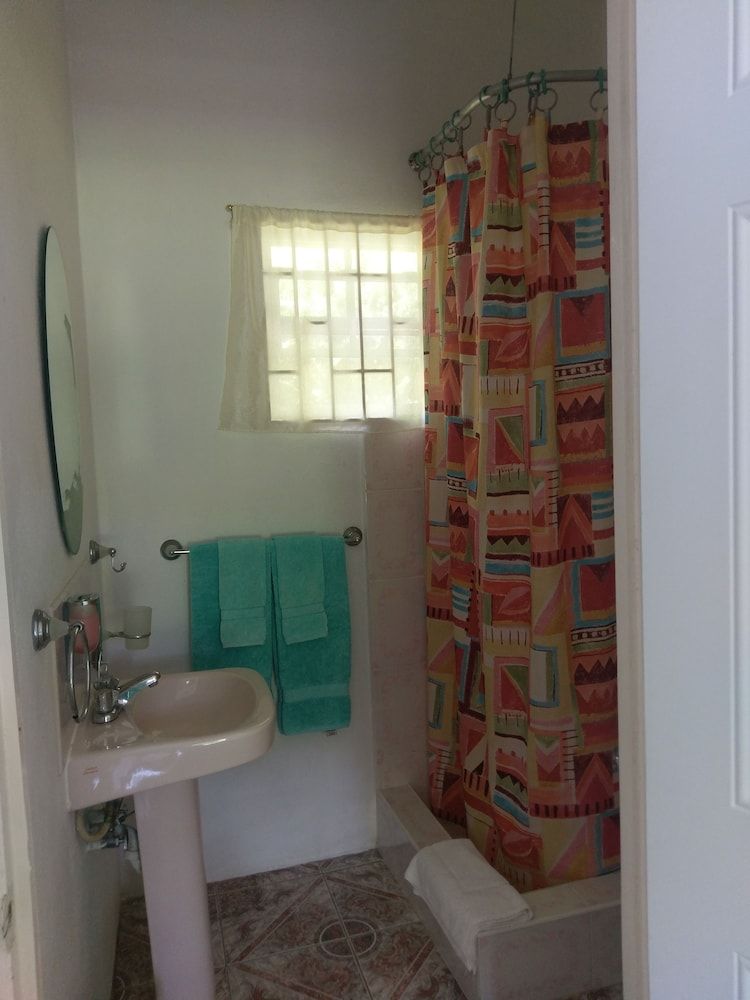 Polish Princess Guest House Quadruple Room, 2 Double Beds, Garden View 4