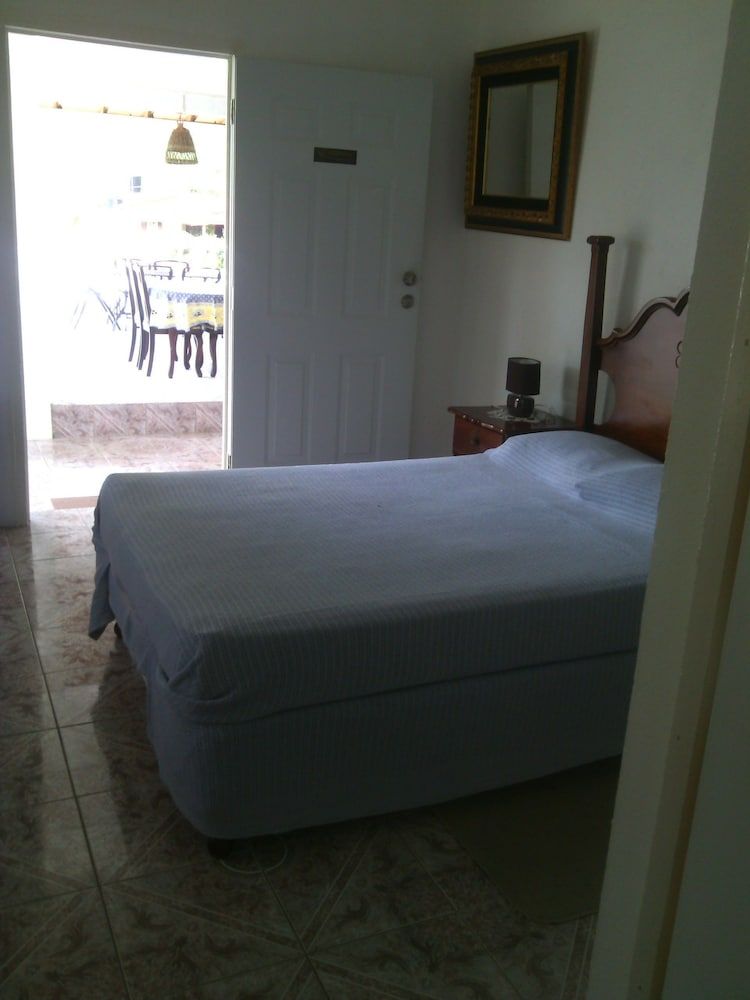 Polish Princess Guest House Standard Twin Room 5