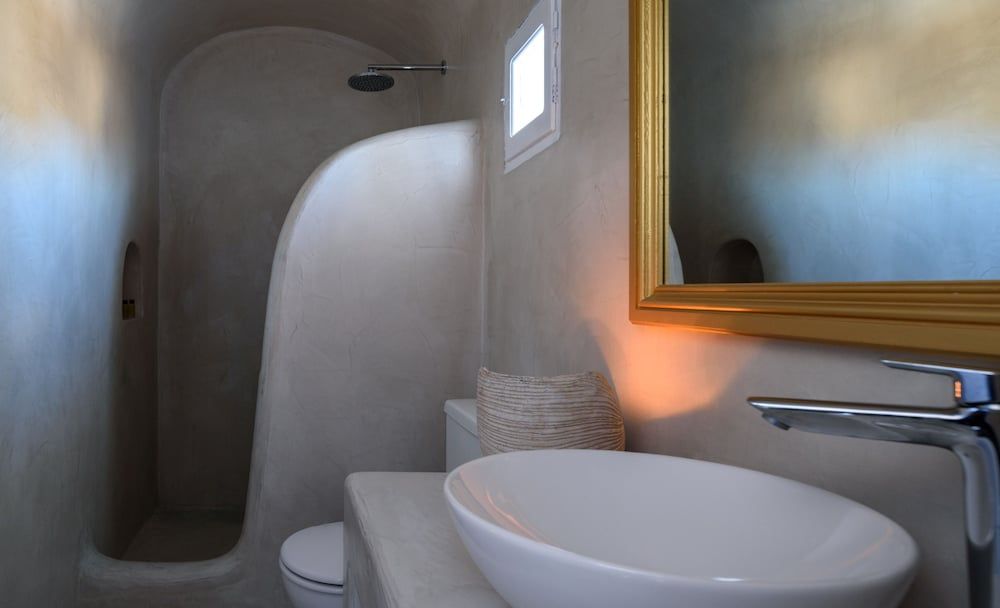 Aghios Artemios Traditional Houses Honeymoon Double Room (1-3 persons) 3