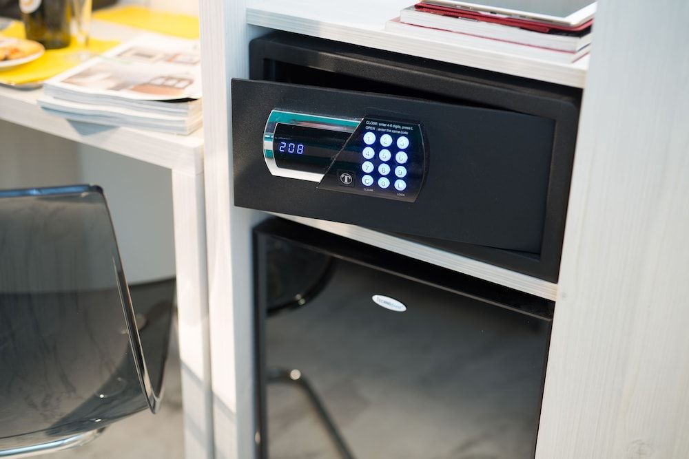 Hotel Boston Double or Twin Room 9