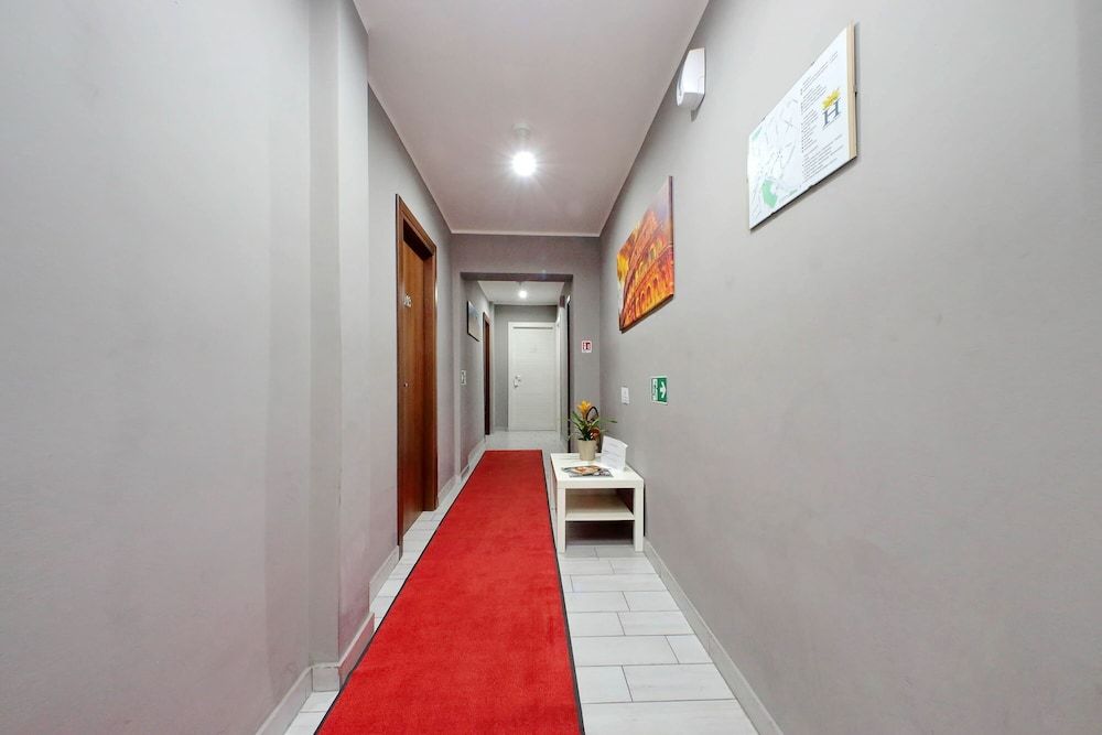 undefined LHG Comfy Rooms 10