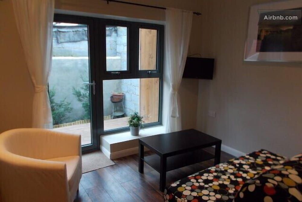 Lyall Apartment Hotel Apartment, 1 Bedroom, Terrace 5