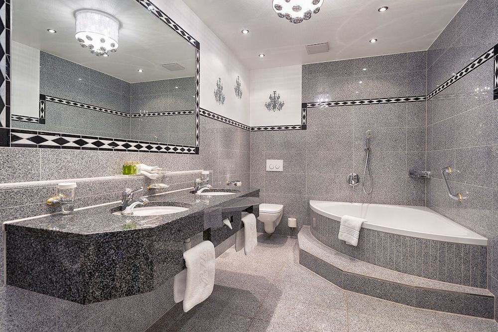 Parkhotel Adler Presidential Suite 5