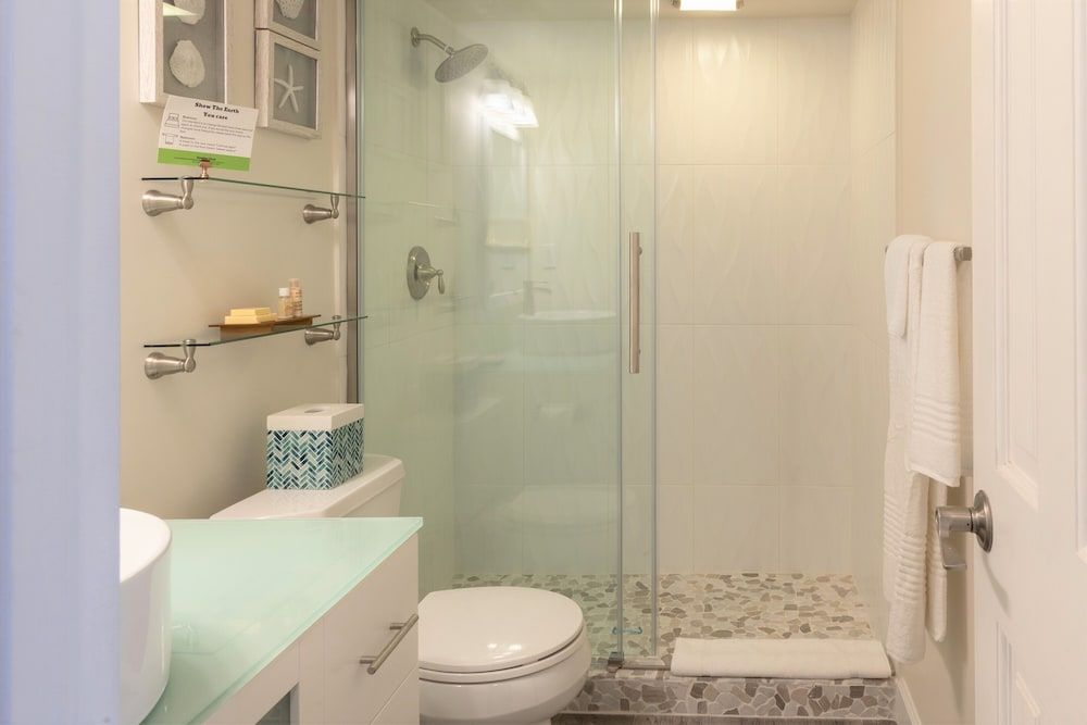 Dolphin Cove - Adults Only Executive Suite, 2 Bedrooms, Marina View 5