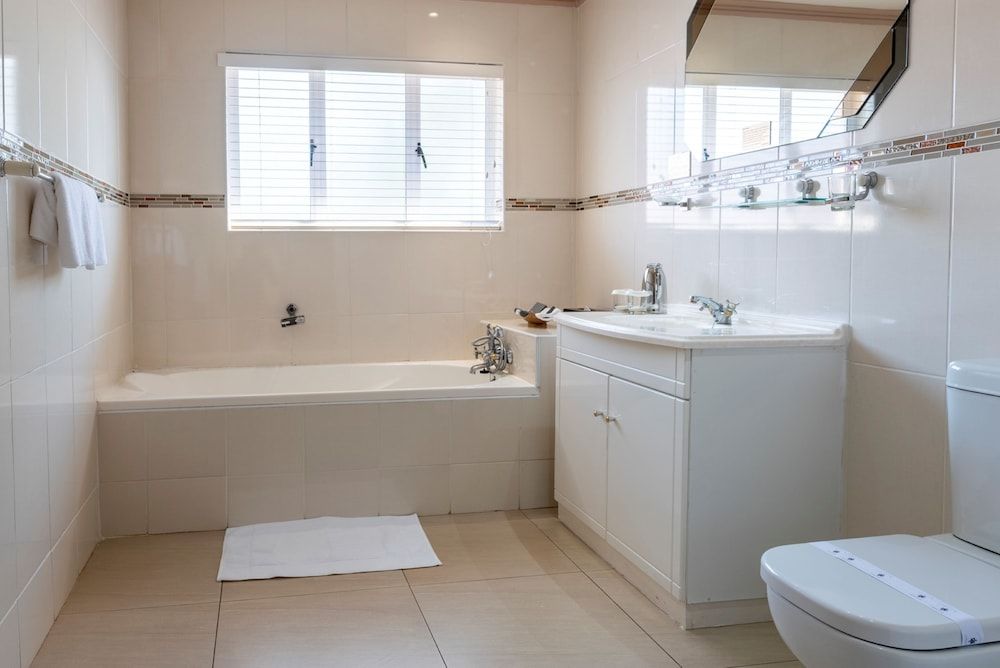 The Royal Villas Swaziland Queen Suite 2