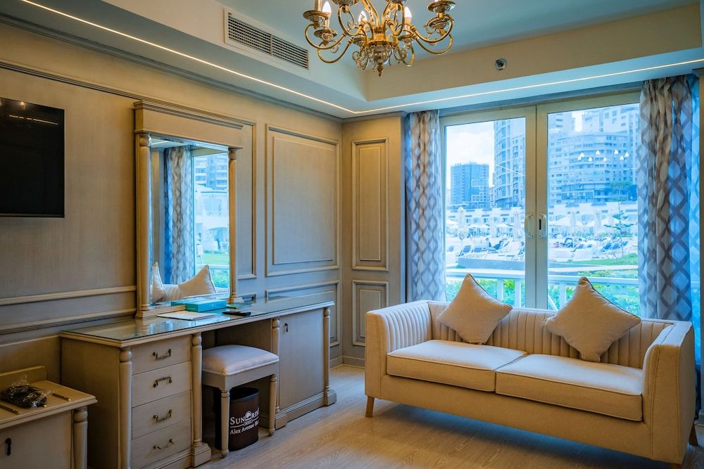 SUNRISE Alex Avenue Hotel Executive Jacuzzi Suite 5