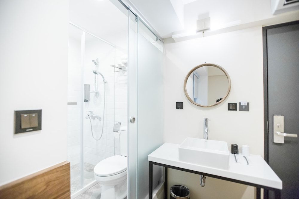 We Come Hostel Economy Double Room, 1 Double Bed, Ensuite 9