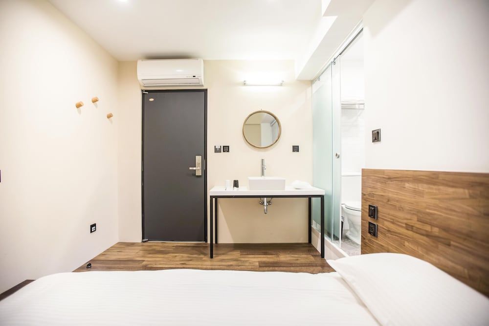 We Come Hostel Economy Double Room, 1 Double Bed, Ensuite 14