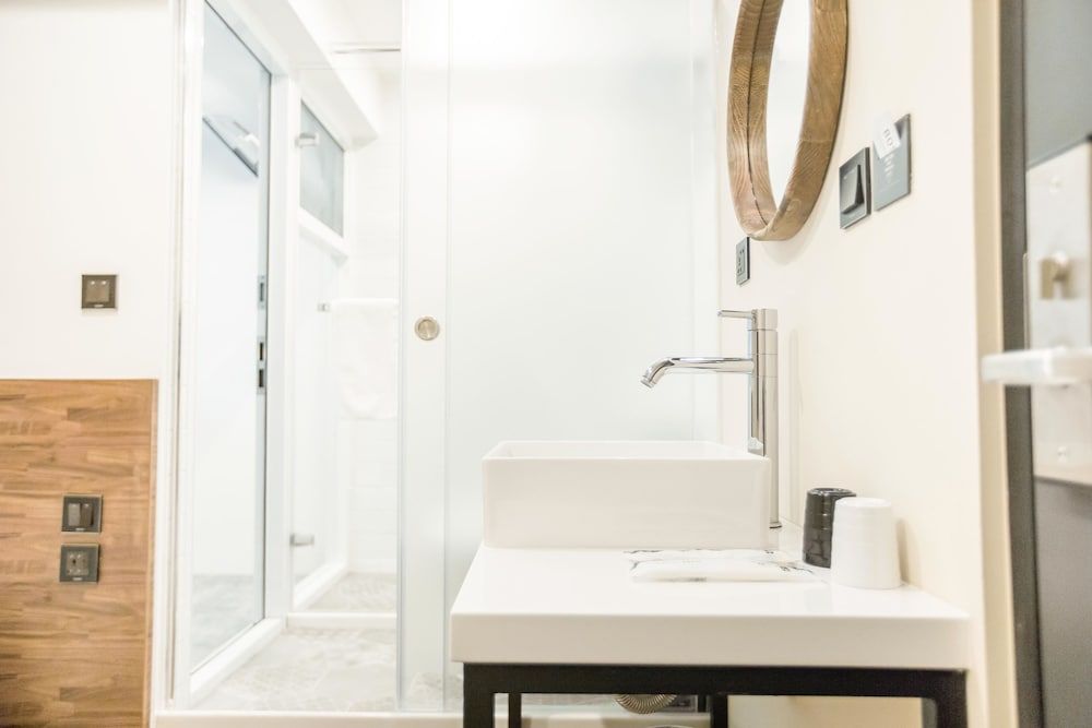 We Come Hostel Economy Double Room, 1 Double Bed, Ensuite 10