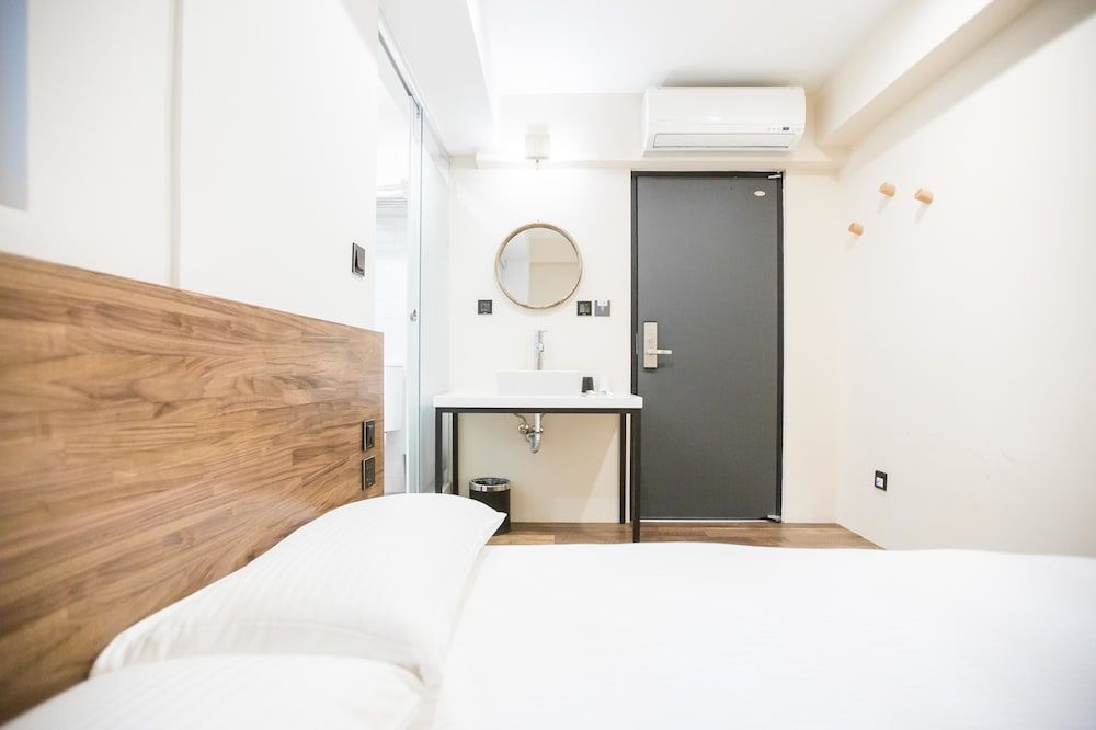 We Come Hostel Economy Double Room, 1 Double Bed, Ensuite 4