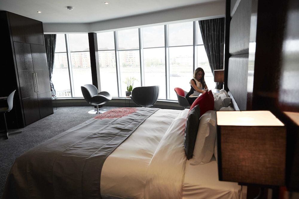 undefined Rafayel on the Left Bank 9