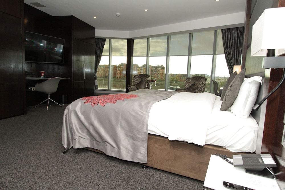 undefined Rafayel on the Left Bank 8