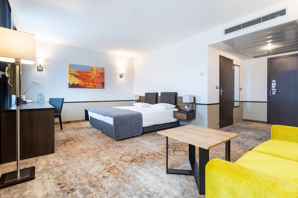 Qubus Hotel Kielce Junior Suite 3