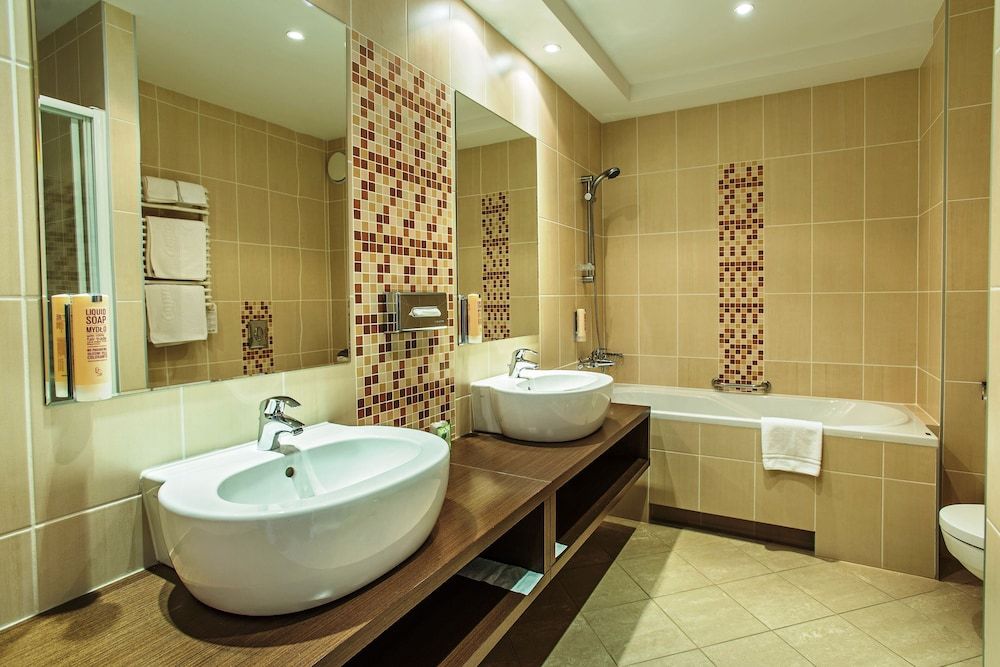 Qubus Hotel Kielce Junior Suite 4