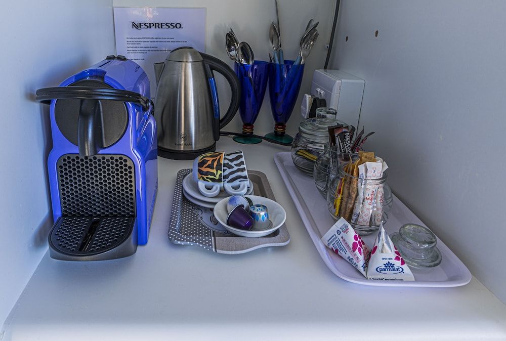 Brenton Beach House Garden and pool view - Standard 4