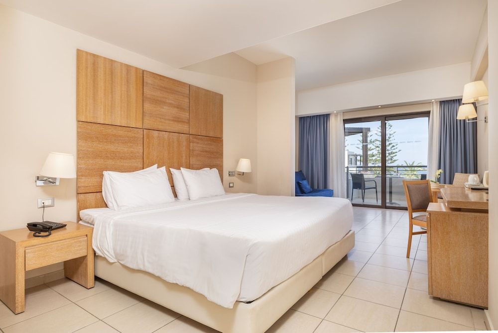 Family Room, Sea View