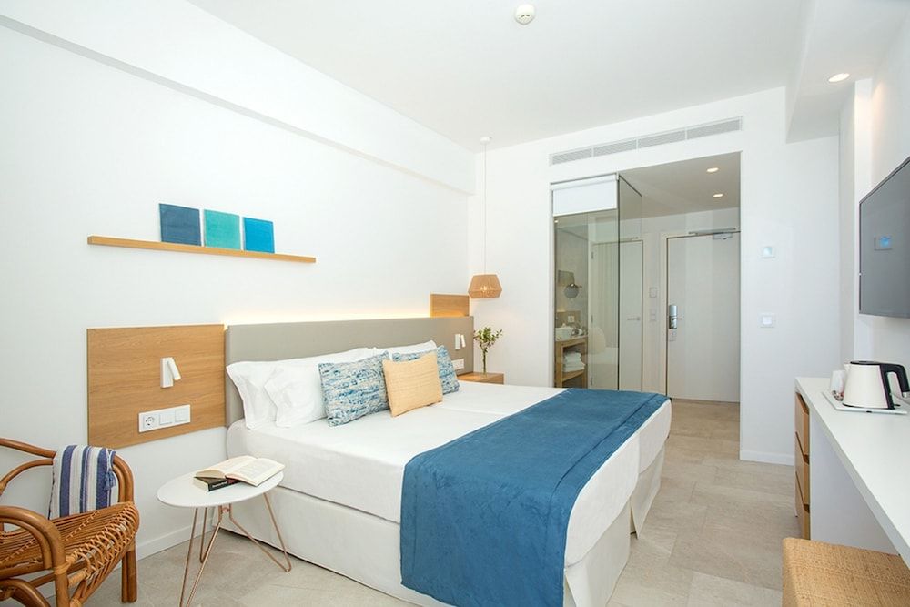 Double Room, Balcony, Partial Sea View