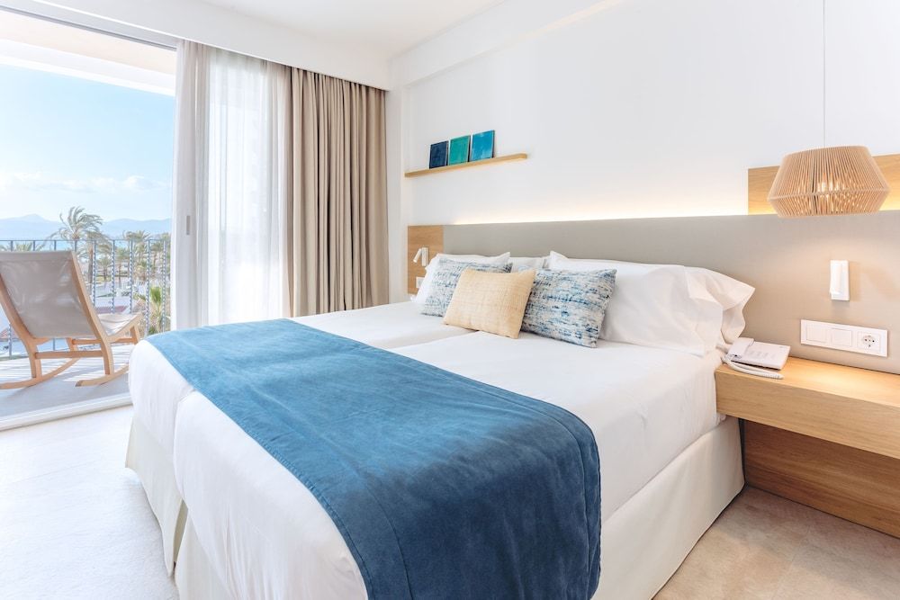 Double Room, Balcony, Partial Sea View