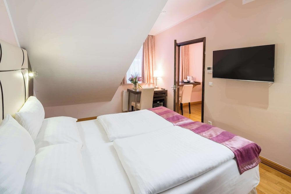 undefined Best Western Plus Hotel Arcadia 8