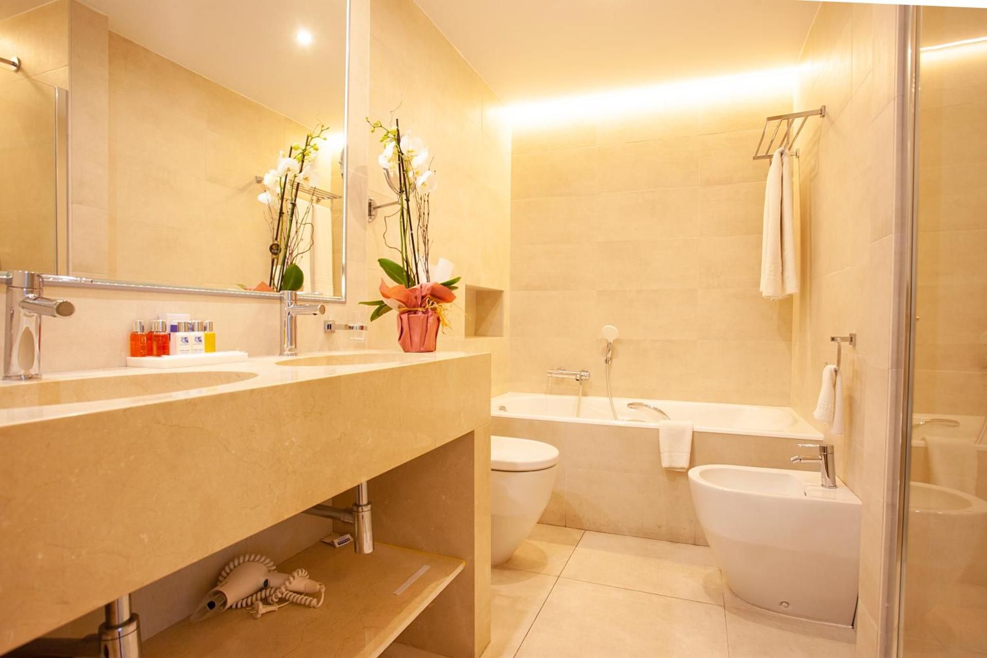 undefined Espahotel Plaza de España 5