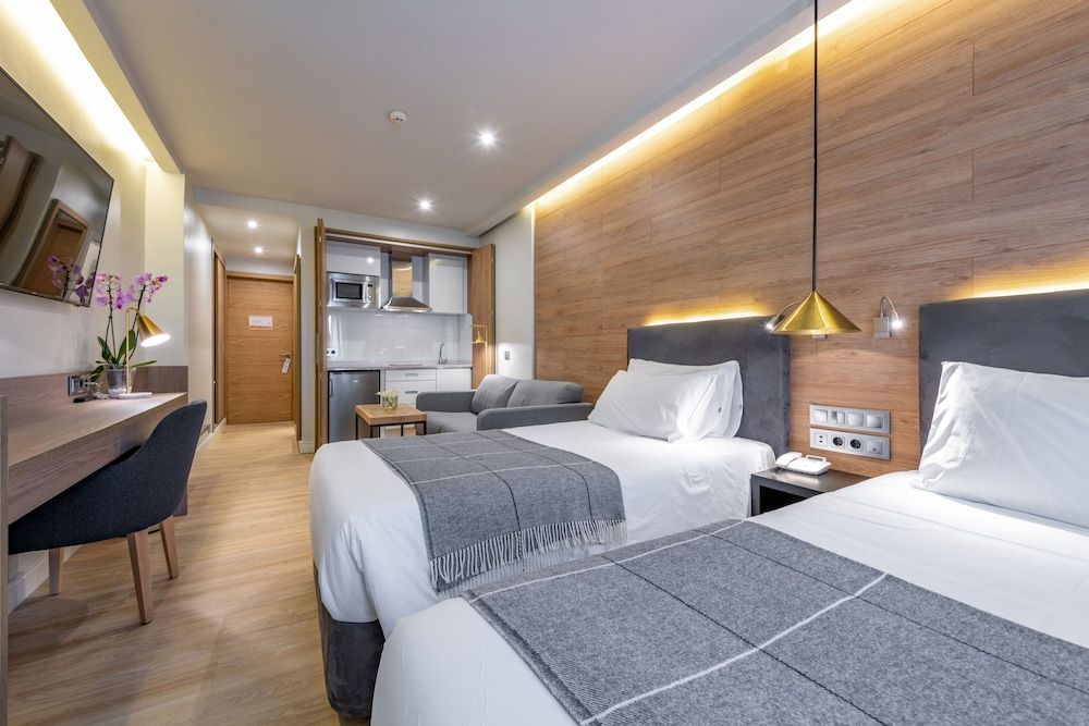 undefined Espahotel Plaza de España 8