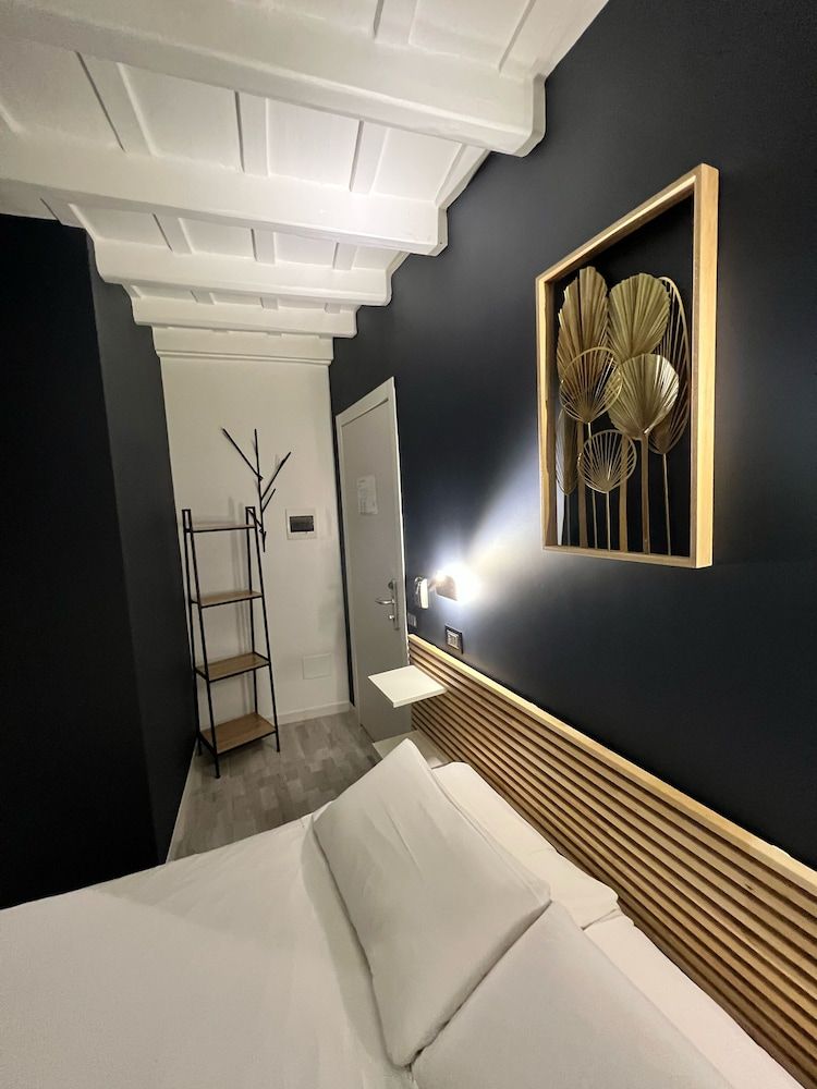 iRooms Rome Spanish Steps Standard Double Room (iMove) 4