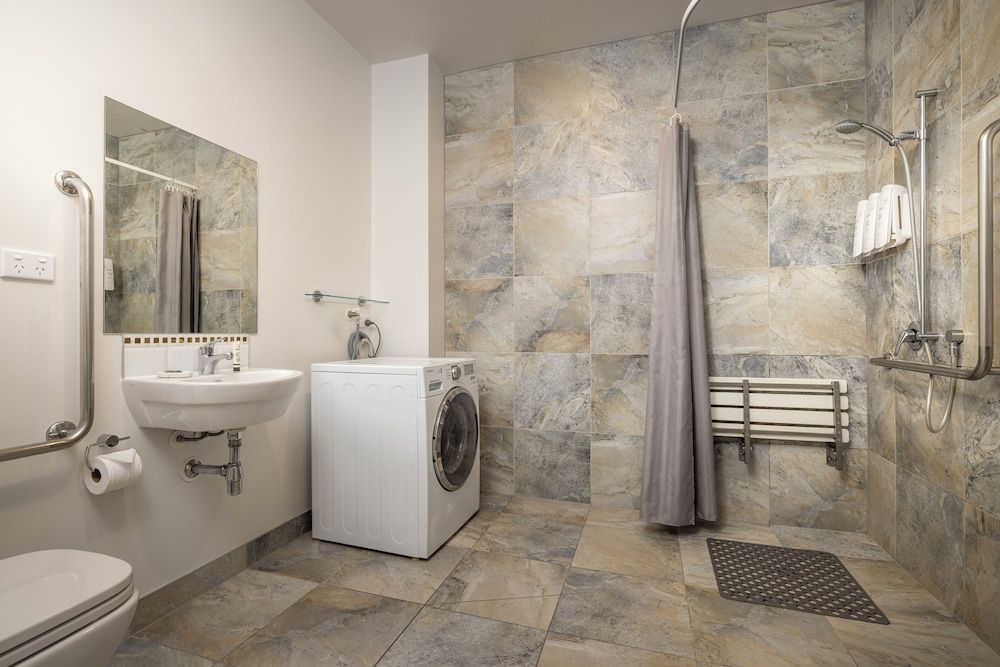 Quest on Thorndon Studio 9