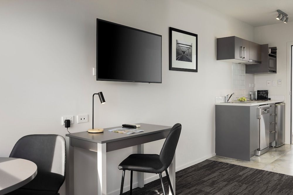 Quest on Thorndon Studio 12