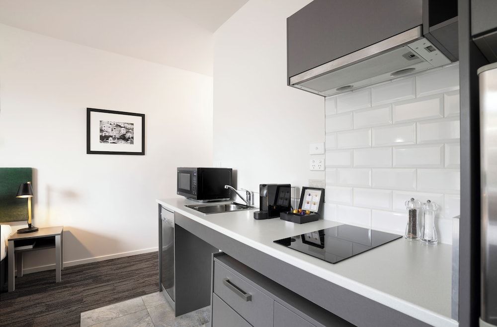 Quest on Thorndon Studio 17