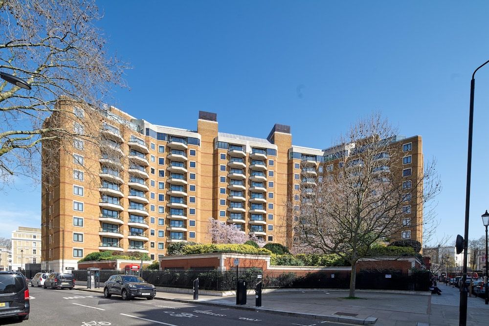 undefined Cheval Gloucester Park at Kensington 2
