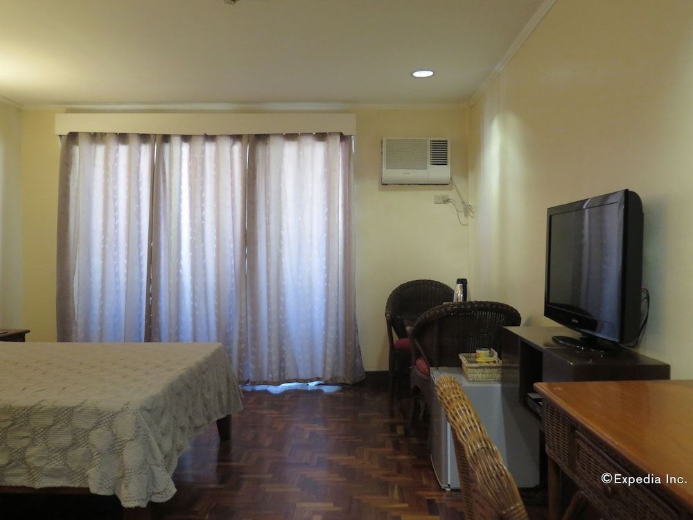 Vacation Hotel Cebu Double Room 6