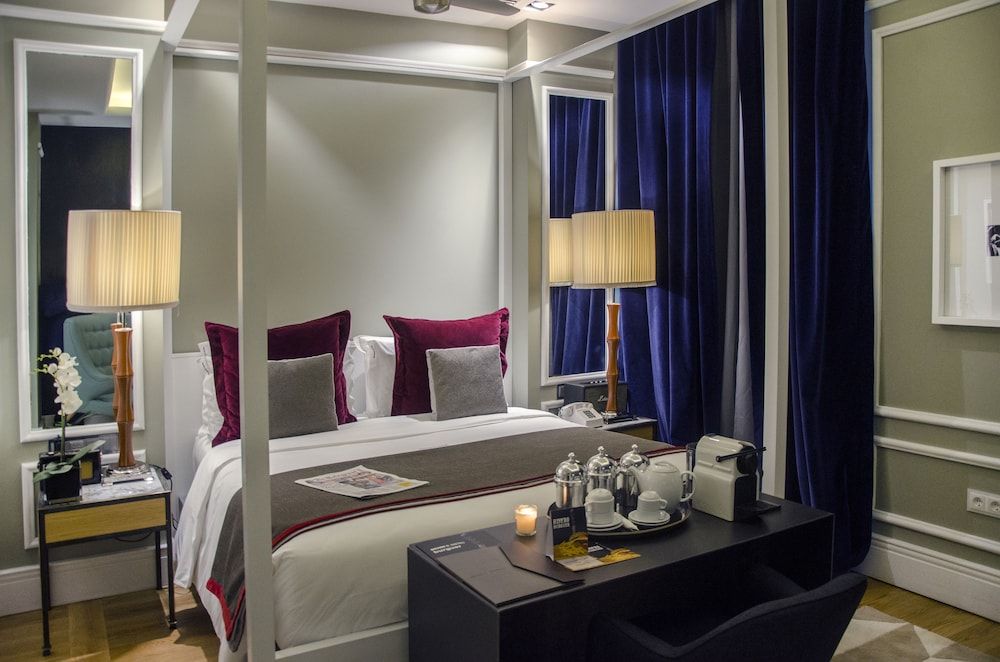 Browns Central Hotel Superior Double Room