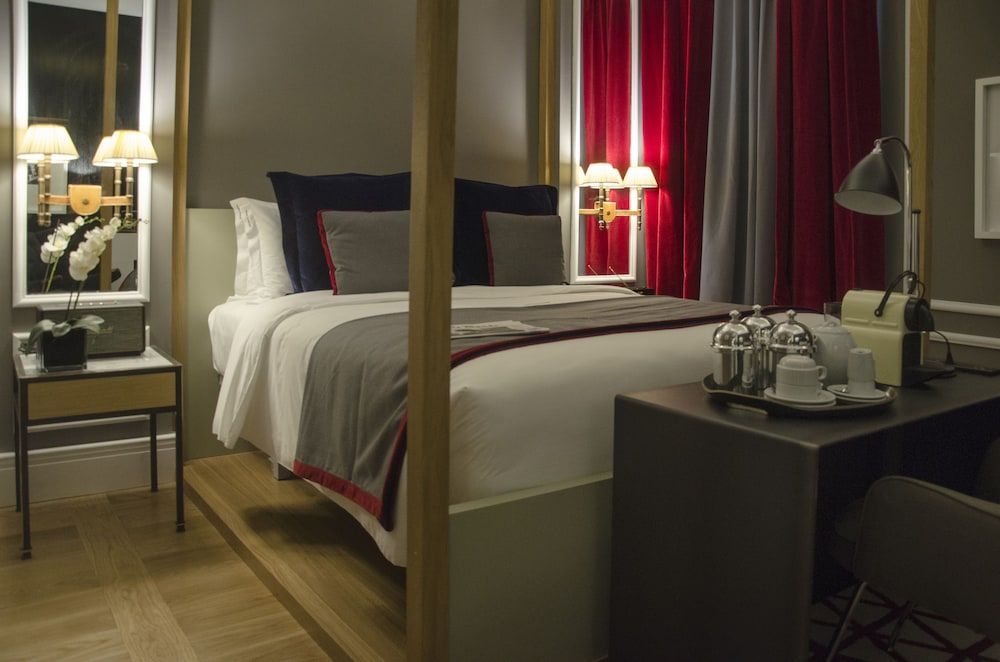 Browns Central Hotel Superior Double Room 13