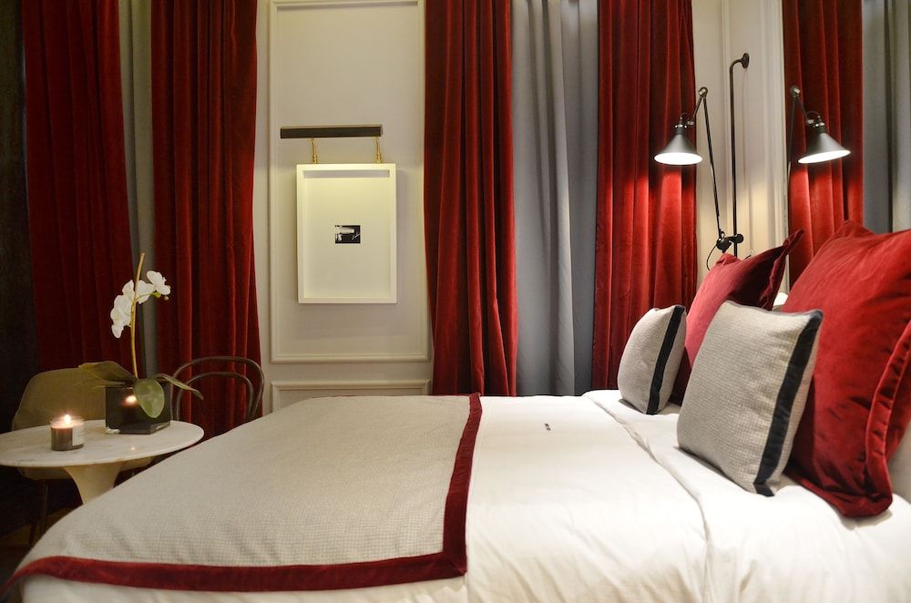 Browns Central Hotel Superior Double Room 2