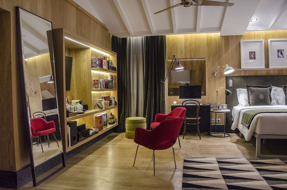 Browns Central Hotel Design Suite, 1 Bedroom 10