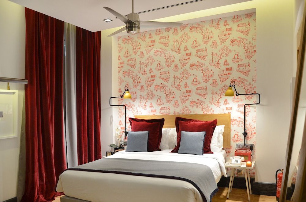 undefined Browns Central Hotel 9
