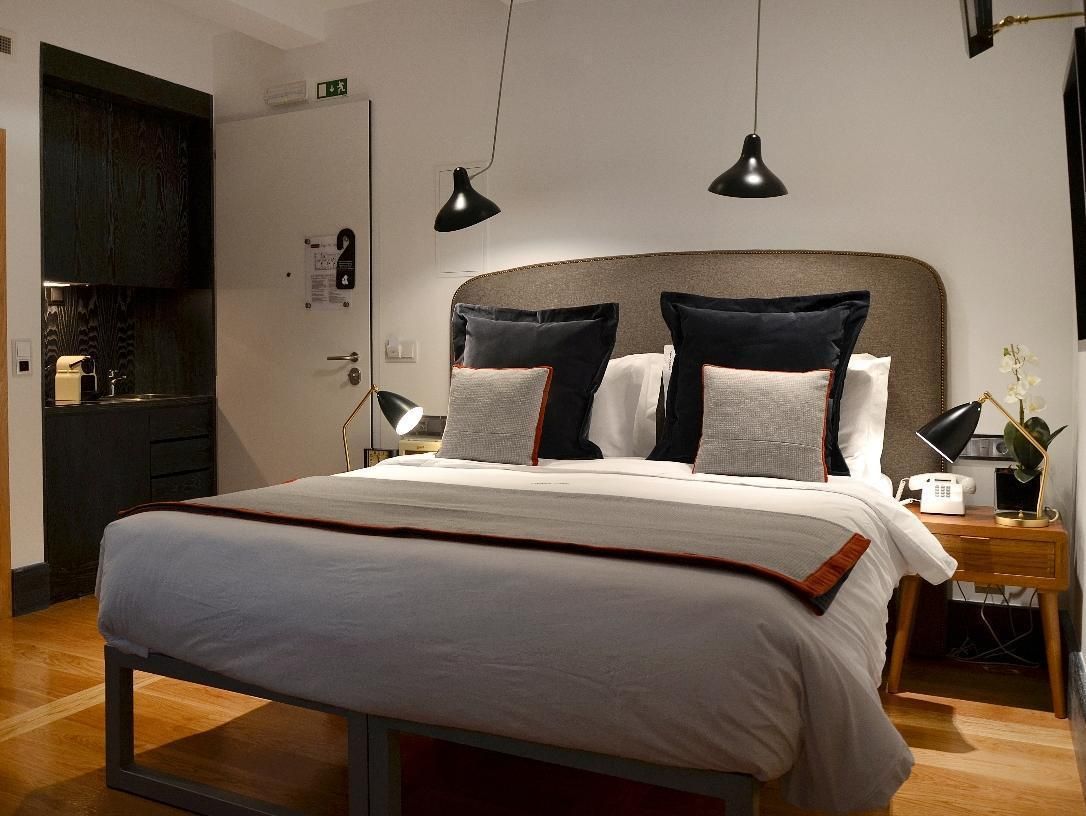 undefined Browns Central Hotel 6