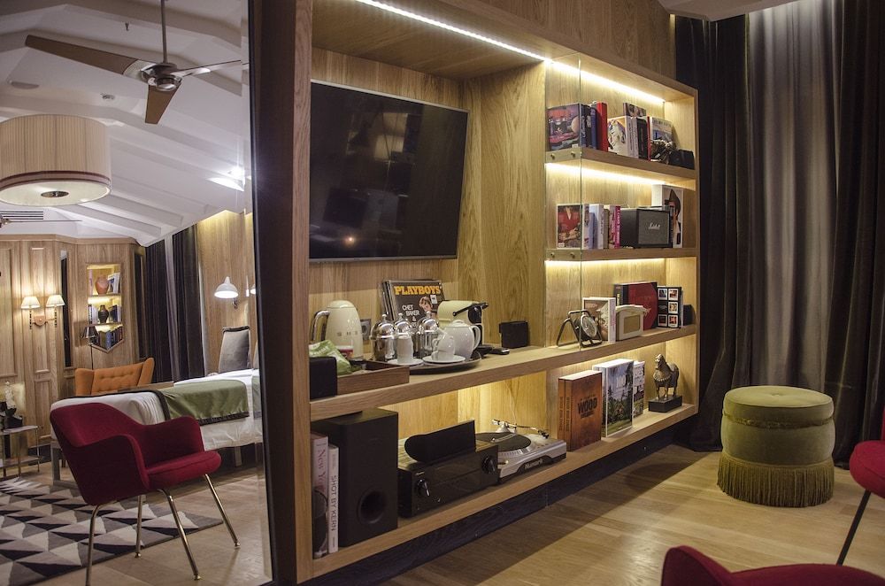 Browns Central Hotel Design Suite, 1 Bedroom 11