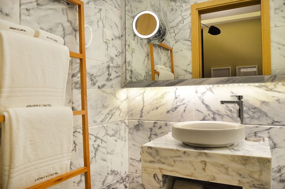 Browns Central Hotel Design Suite, 1 Bedroom 5