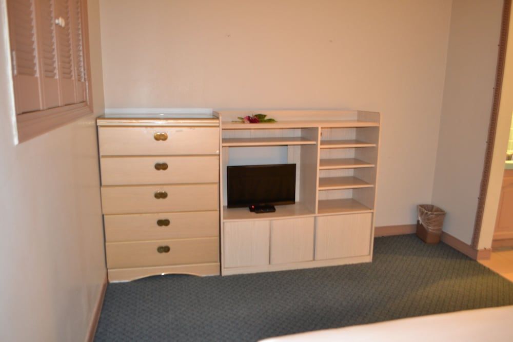 West Plaza Hotel Desekel Deluxe Room, Kitchenette 2