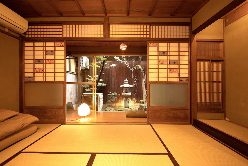 Traditional Room, Multiple Beds (Type F)
