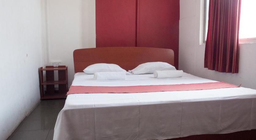 Backpack Lanka - Central Colombo - Hostel Double with Shared Bathroom