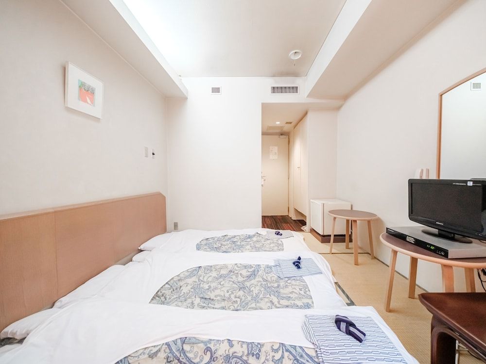 Japanese Room up to 3 guests, Smoking