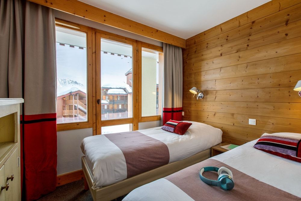 Apartment 8 people - 2 bedrooms + 1 sleeping alcove - Mountain view - South-facing