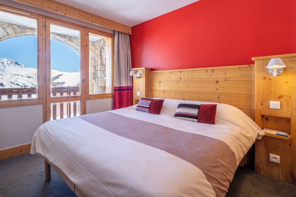 Appartement 6 personnes - 1 chambre + 1 coin nuit - Vue montagne - Exposition sud