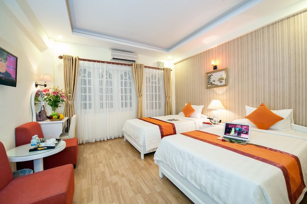 Deluxe Room, Pool View
