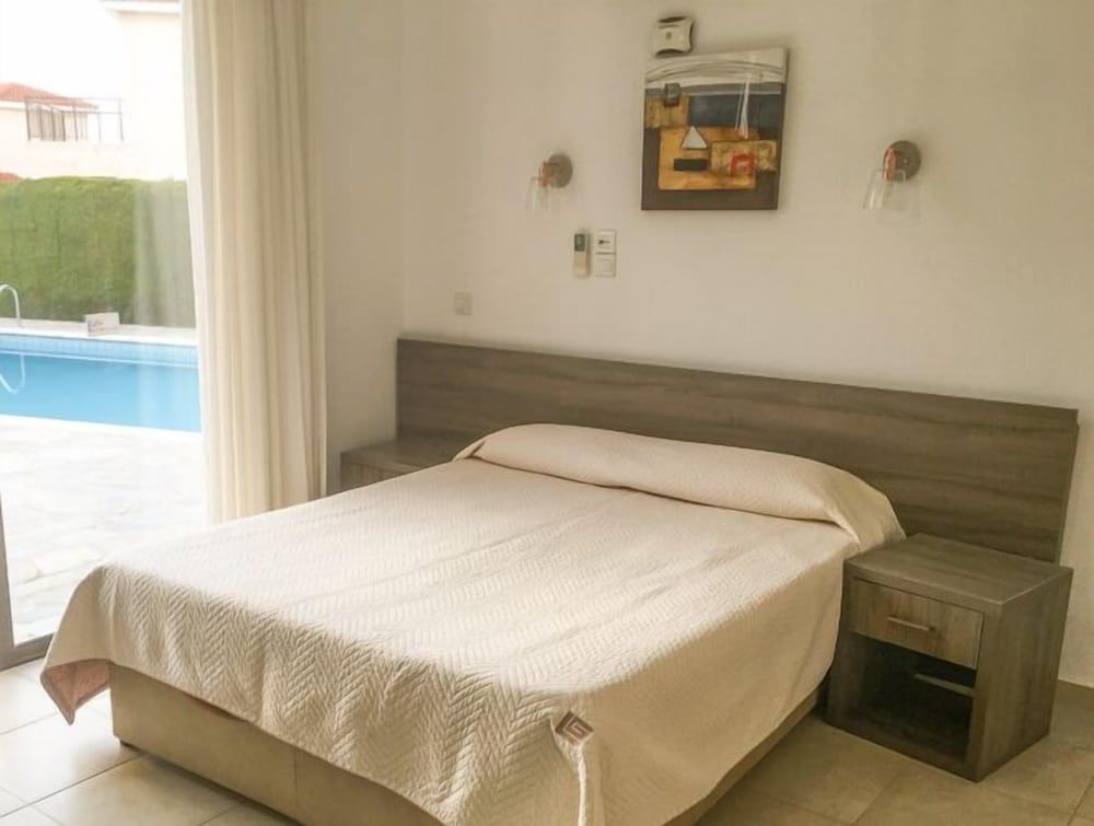 Platzia Beach Villas